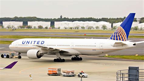 boeing 777 will struggle to maintain altitude|NTSB Final Report: Altitude Loss United Airlines Boeing 777.